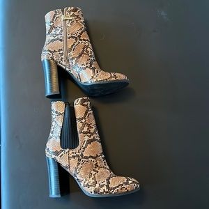 Kenneth Cole snake print bootie